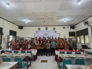 ANTUSIAS!!! Guru-Guru SMA N 16 Ikuti Workshop Peningkatan GTK