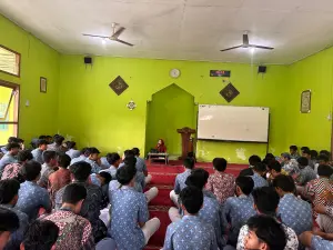 “Penguatan Karakter Religius Peserta Didik Melalui Kegiatan Pesantren Ramadan.”